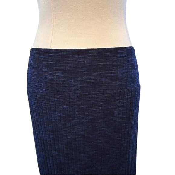 Apt. 9 maxi skirt medium unlined pull on navy blue color - Picture 4 of 6